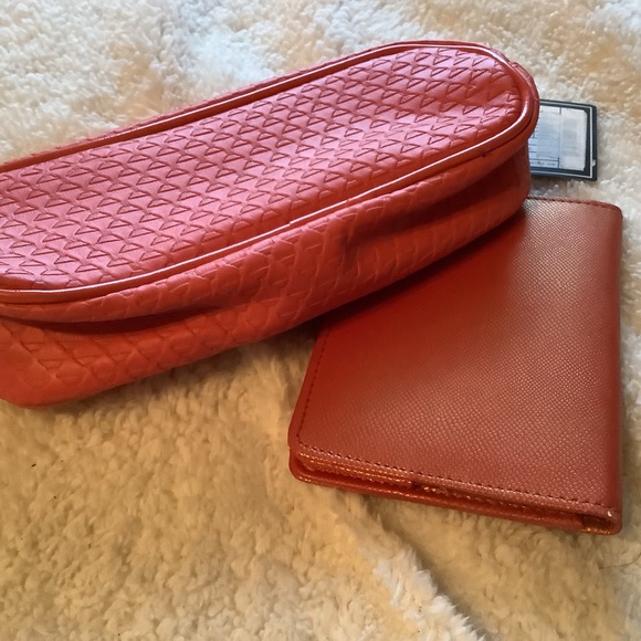 Sold MOR Cosmetic Bag/Passport Holder FauxLeather - Picture 9 of 9